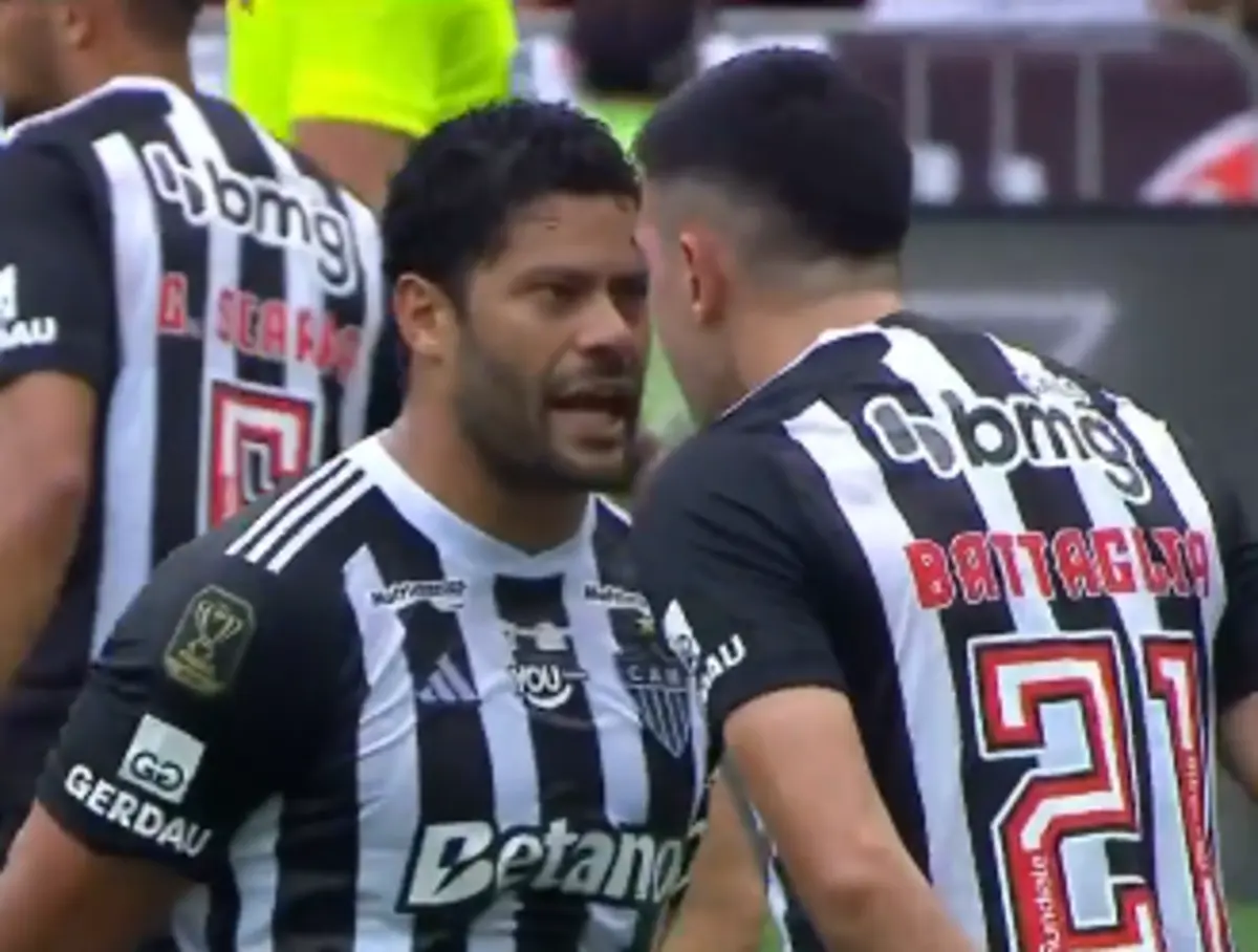 Imagem de contexto do artigo Ex-FC Porto e ex-Sporting em discussão acesa no Flamengo-Atlético Mineiro