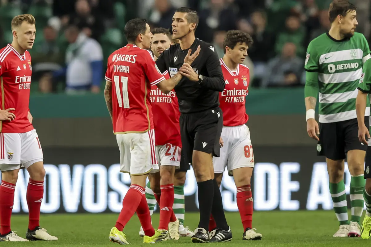 Imagem de contexto do artigo Conselho de Disciplina multa Di María após dérbi com o Sporting