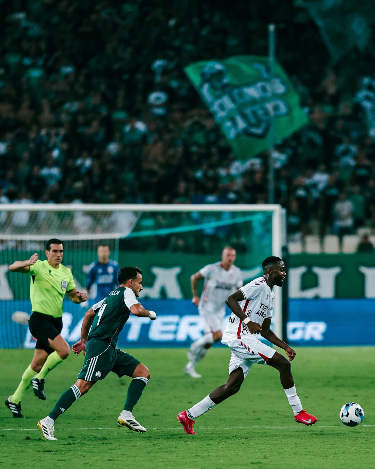 Imagem de contexto do artigo Liga Europa: Panathinaikos de Rui Vitória vence Samsunspor