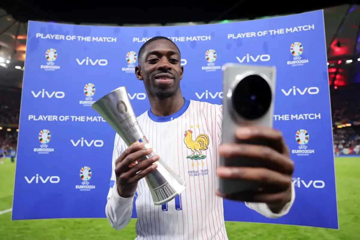 Imagem de contexto do artigo "Ousmane Dembélé joga como um autista, os outros jogadores são espectadores"