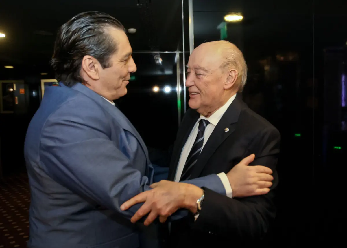 Paulo Futre com Pinto da Costa (Créditos: José Carmo/Global Imagens)