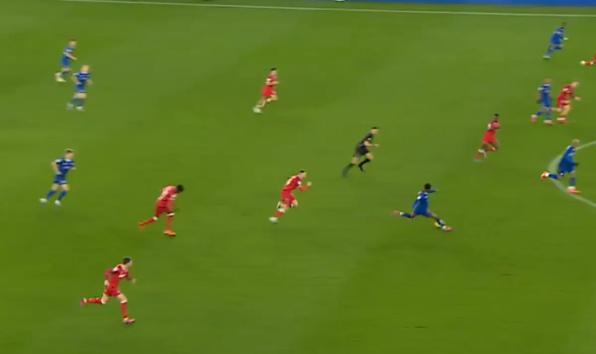 Imagem de contexto do artigo Antes do meio-campo: ex-Sporting marca um dos golos do ano