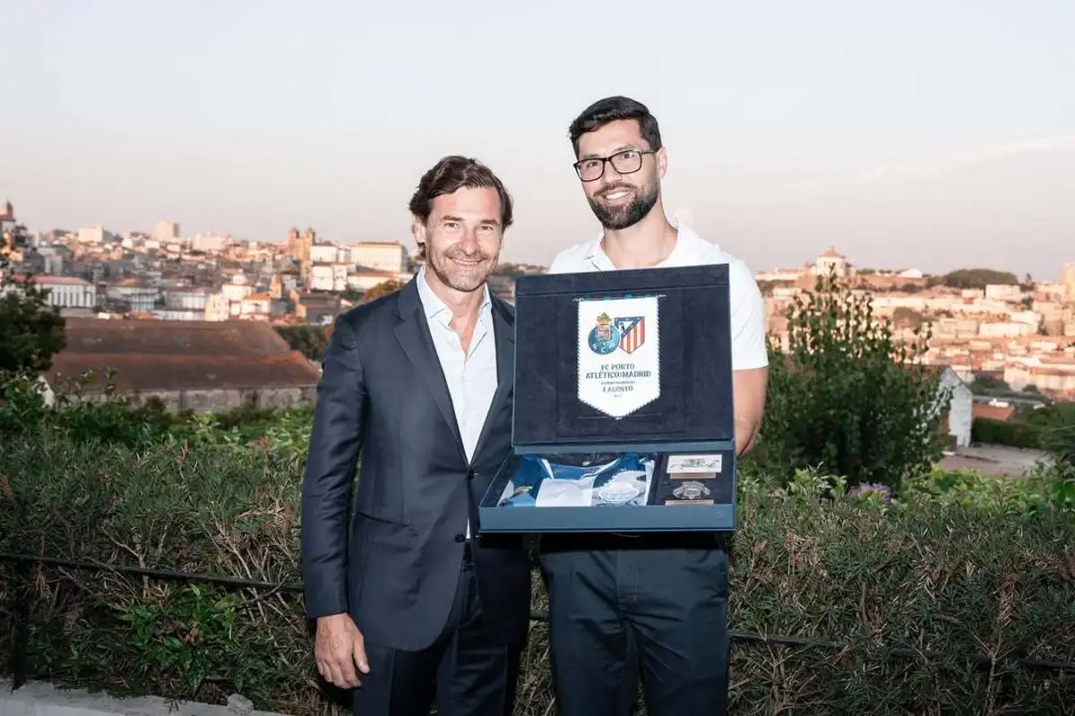 André Villas-Boas e Felipe no jogo frente ao Atlético