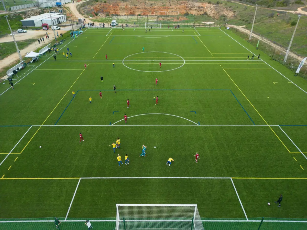 Imagem de contexto do artigo Três mil visitantes e 36 equipas em ação na festa do futebol juvenil em Portimão