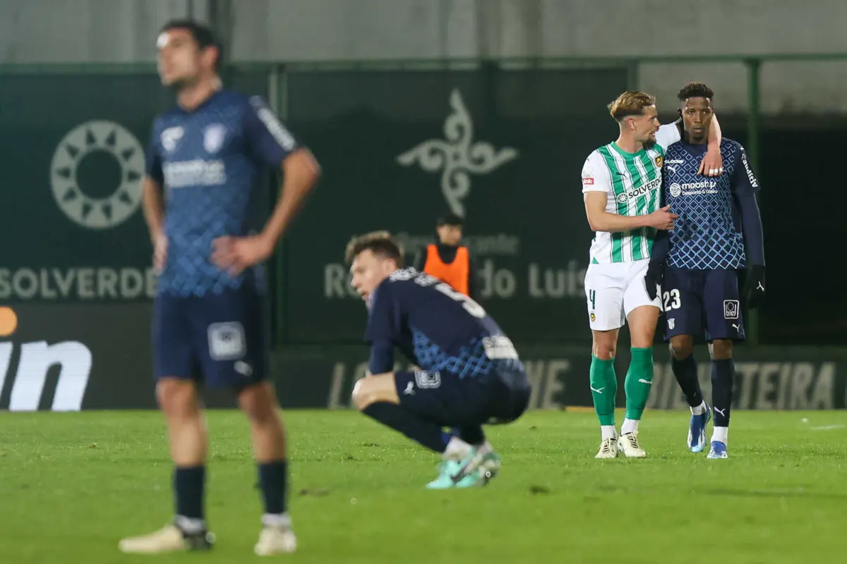 Banza, no final do jogo com o Rio Ave (créditos: Ivan Del Val/Global Imagens)