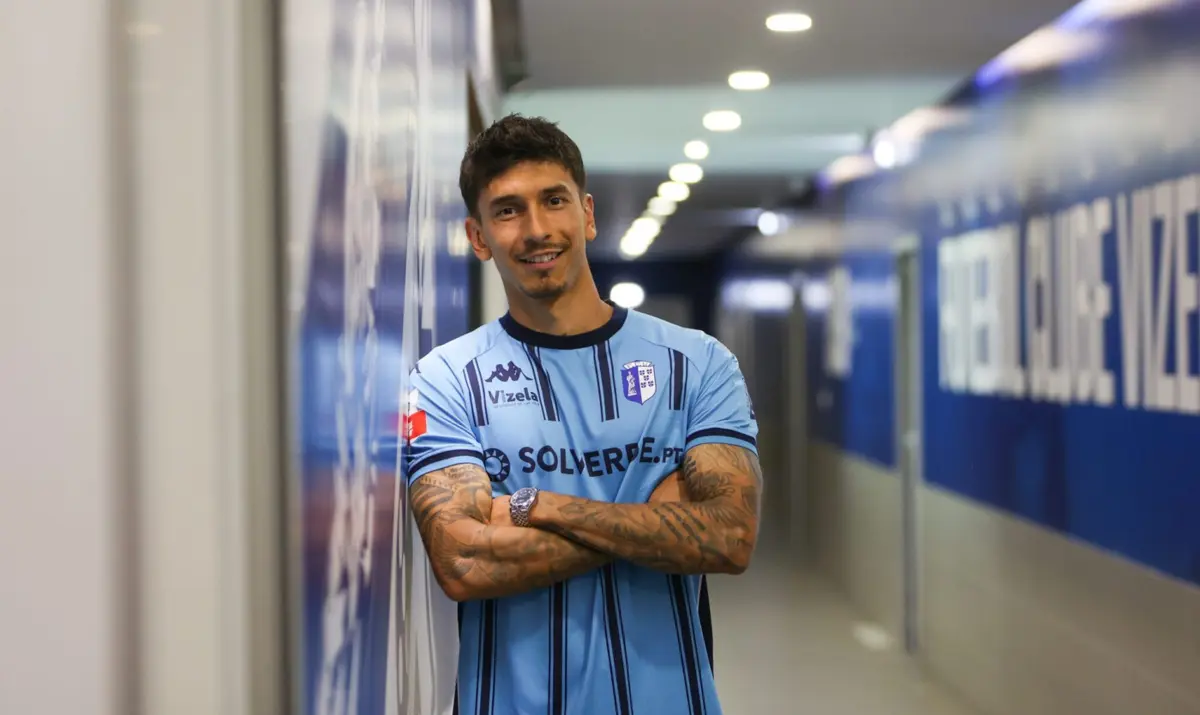 Imagem de contexto do artigo Vizela segura o central Rhyner com contrato válido até 2027