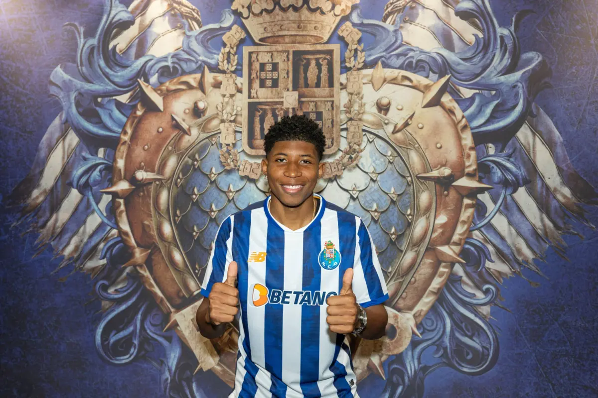FC Porto anuncia contratação de Brayan Caicedo