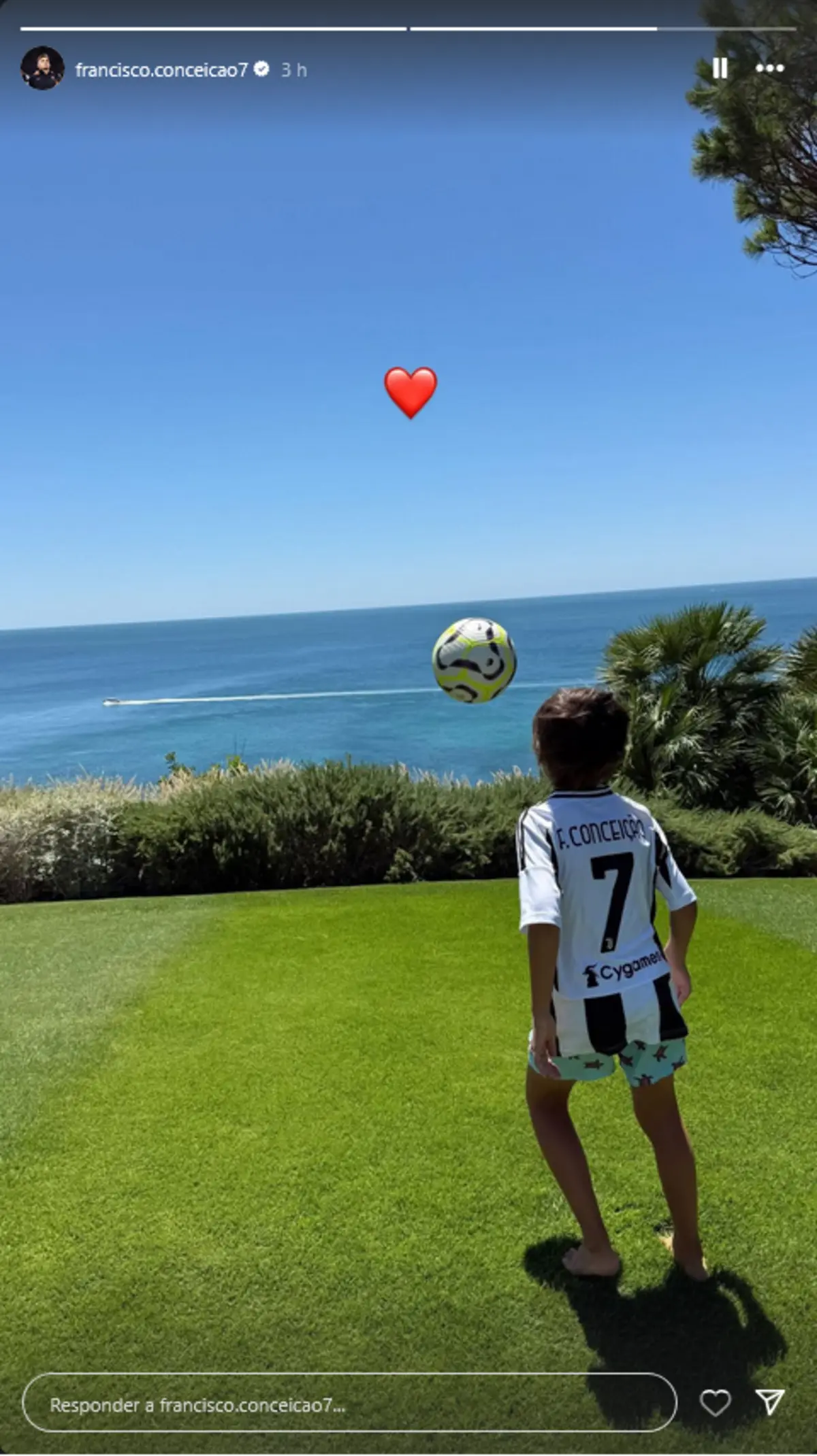 Imagem de contexto do artigo A publicação de Francisco Conceição que deixa adeptos da Juventus com água na boca