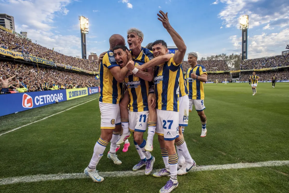 Di María celebra no Rosario Central
