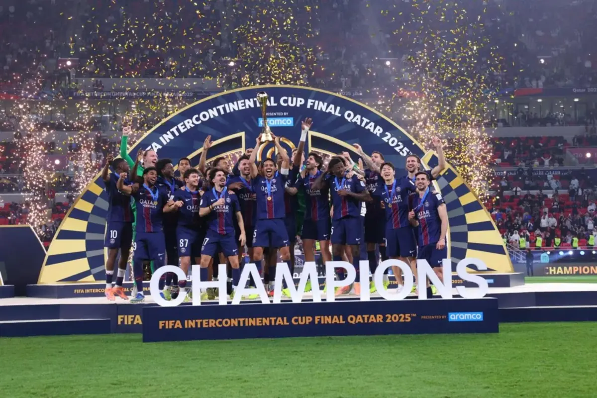 PSG festeja conquista da Taça Intercontinental