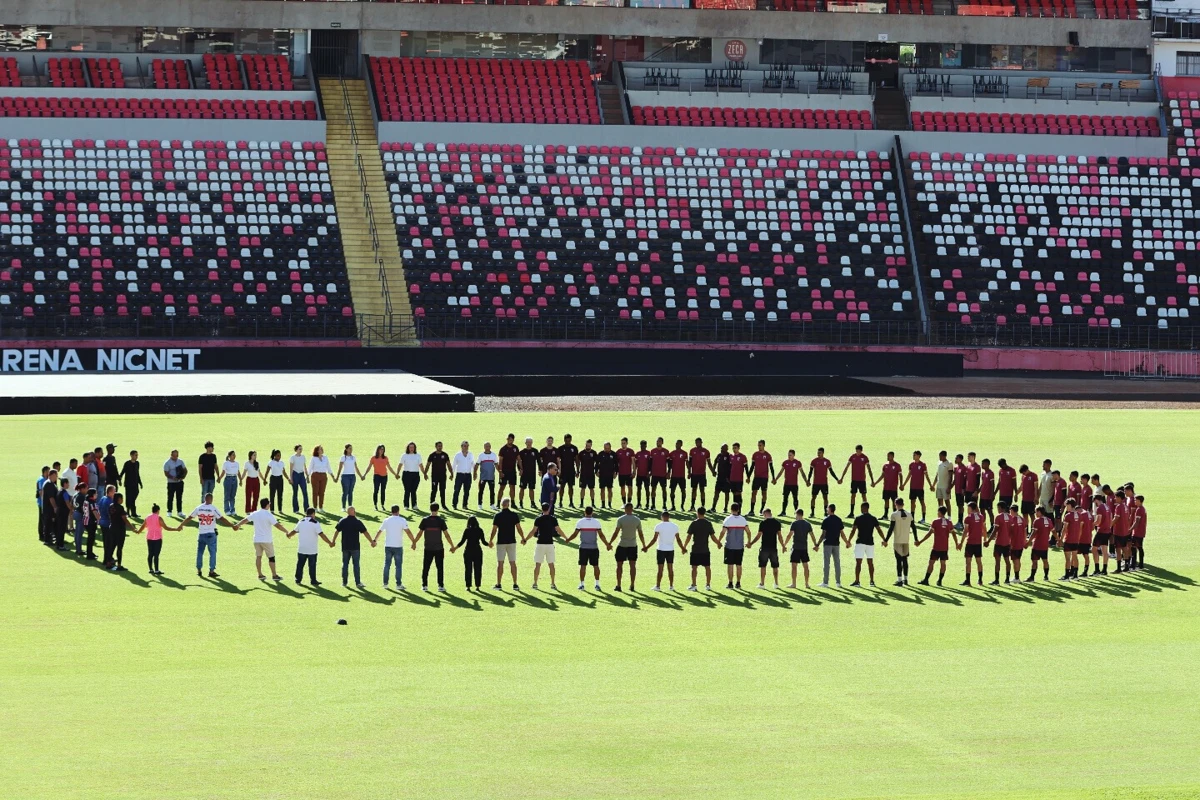 Oração da equipa do Botafogo SP, clube que emprestou Severino ao Bragantino