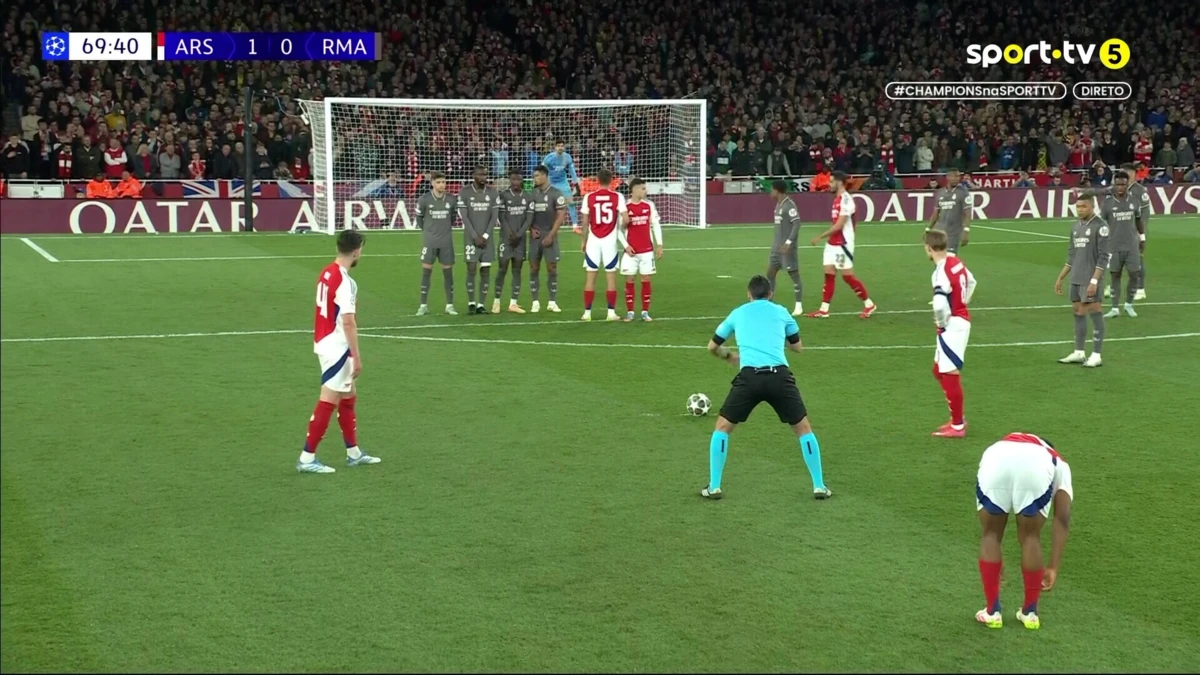Imagem de contexto do artigo Declan Rice bisa no Arsenal-Real Madrid com outro livre direto. Veja o golo