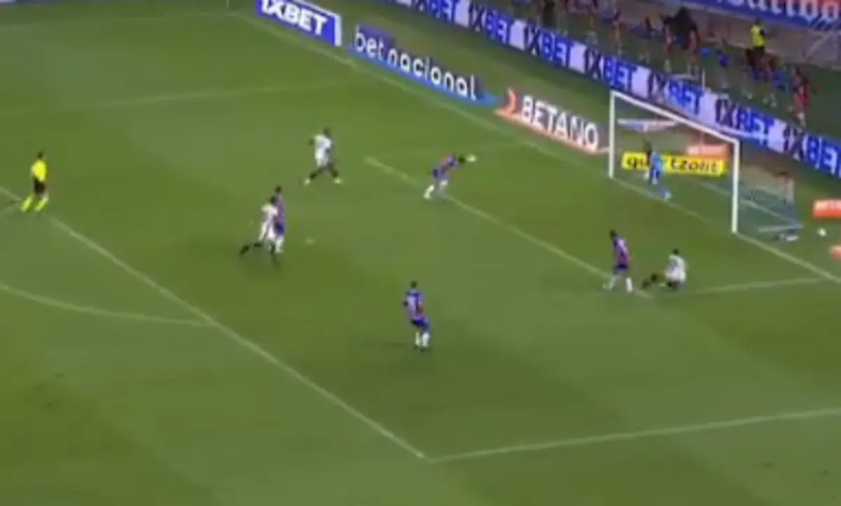 Imagem de contexto do artigo Aconteceu no Fortaleza-Botafogo: eis um candidato a autogolo do ano