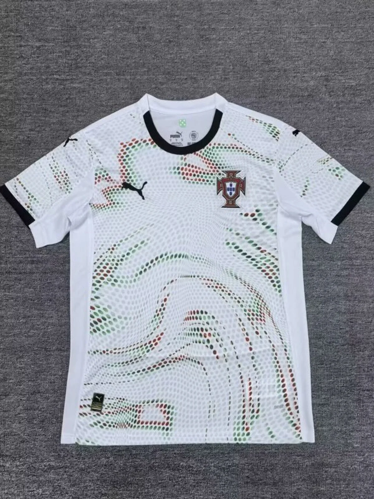 Imagem de contexto do artigo Portugal troca Nike por Puma. Serão estes os três novos equipamentos?