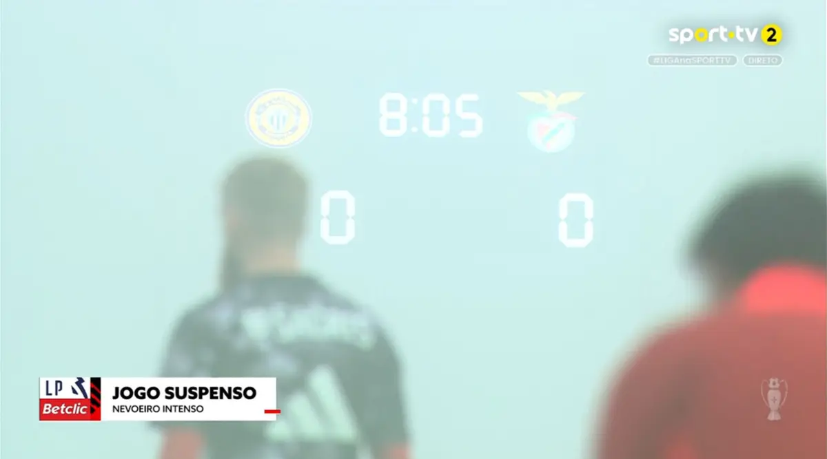 Imagem de contexto do artigo A culpa é do nevoeiro: Nacional-Benfica durou menos de 10 minutos