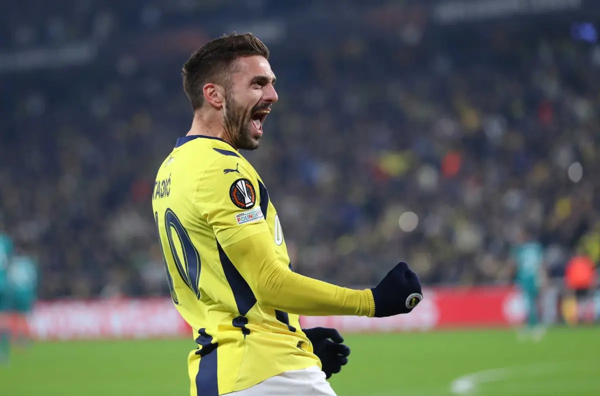 Dusan Tadic, jogador do Fenerbahçe (Créditos: EPA)