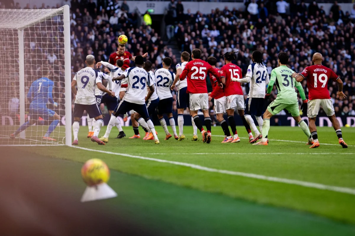 Imagem de contexto do artigo Quatro golos e final dramático: o resumo do Tottenham-Manchester United