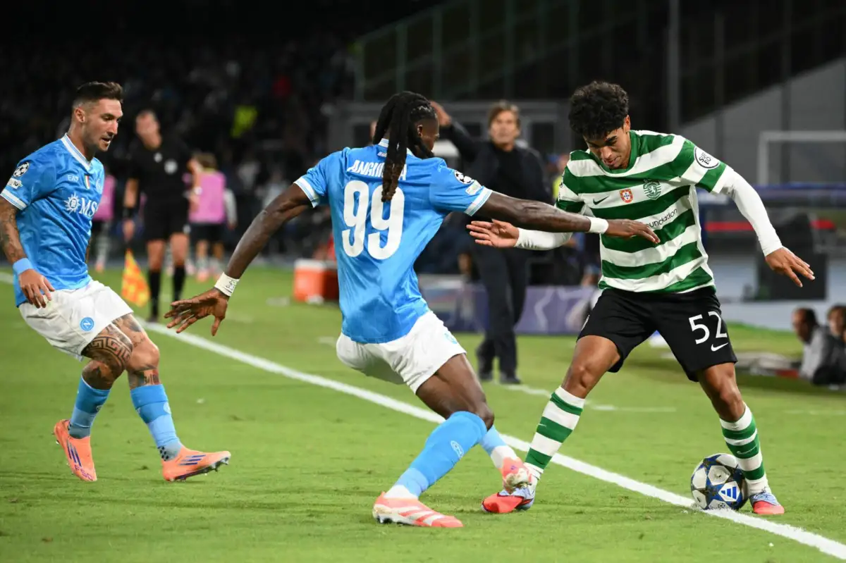 Politano e Anguissa pressionam João Simões