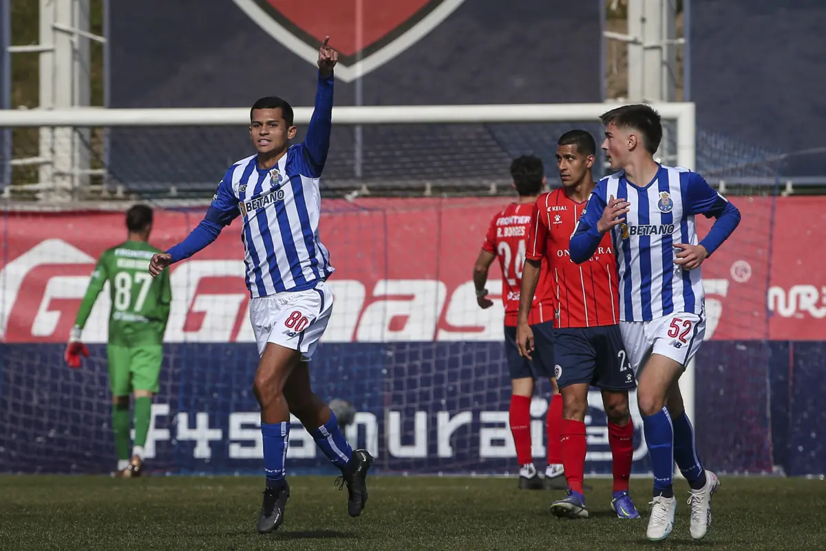 Imagem de contexto do artigo FC Porto não exerce opção de compra e Luan Brito despede-se: "Foi uma honra"