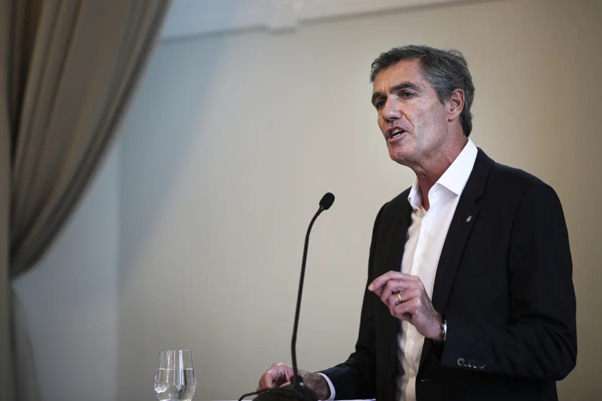 Imagem de contexto do artigo Noronha Lopes: "Senhor presidente, não há contas certas quando não se controla o que se gasta"