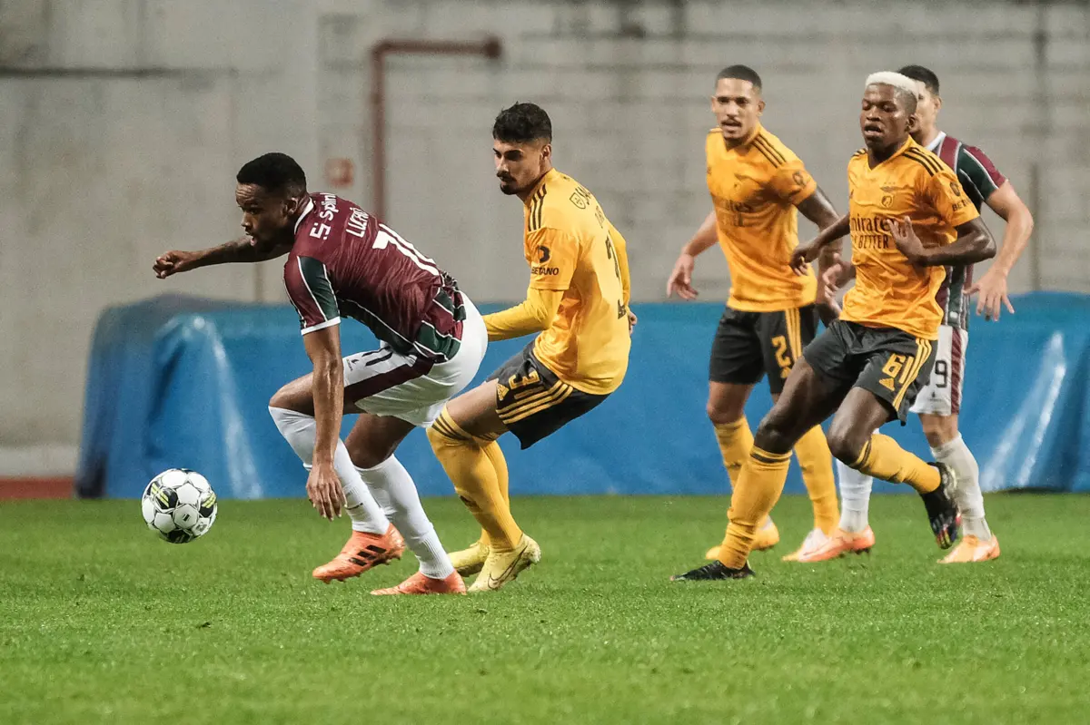 Lucão, à esquerda (Créditos: Global Imagens)