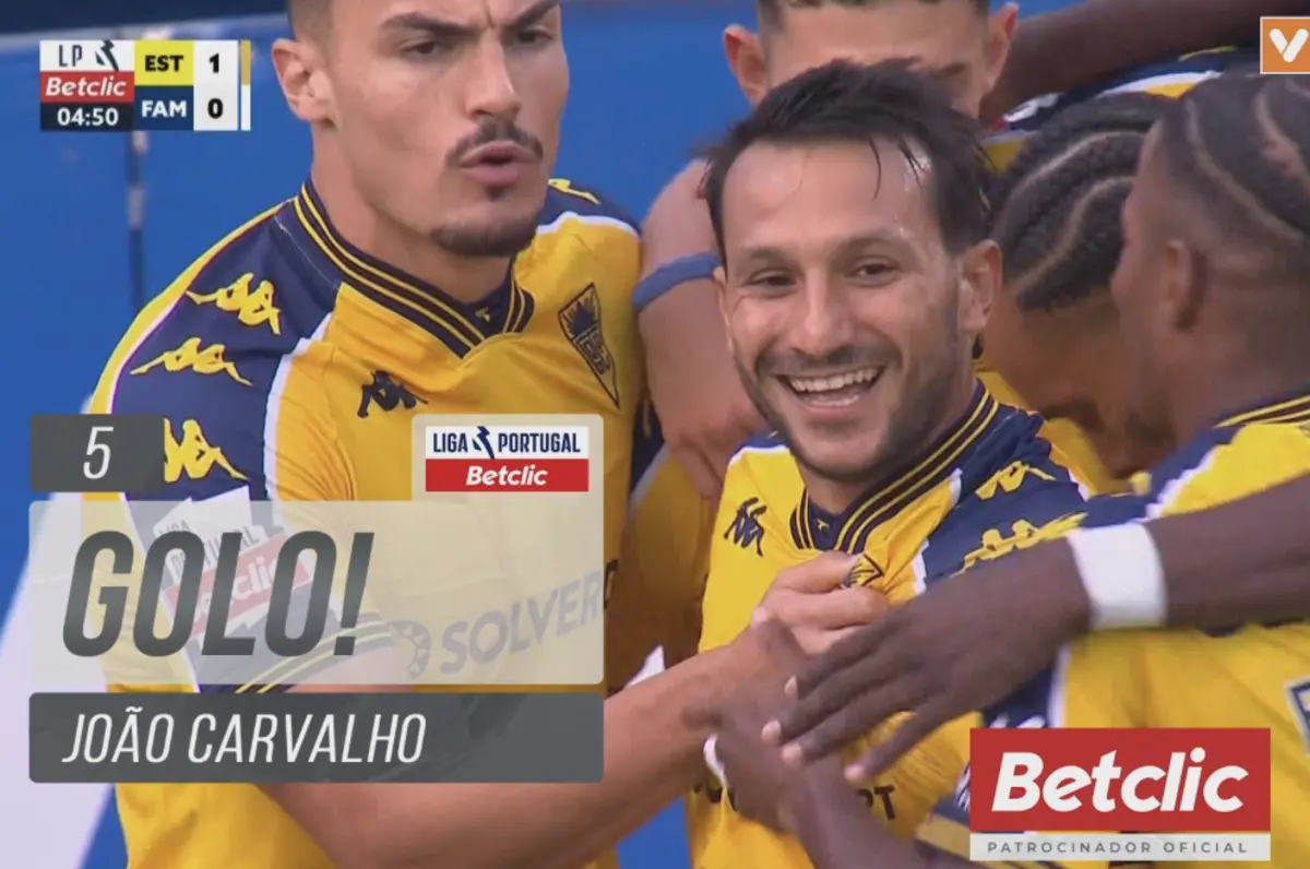Imagem de contexto do artigo João Carvalho abriu assim o marcador do Estoril-Famalicão. Ora veja
