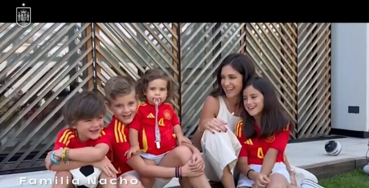 Família de Nacho Fernández (créditos: SEFutbol)