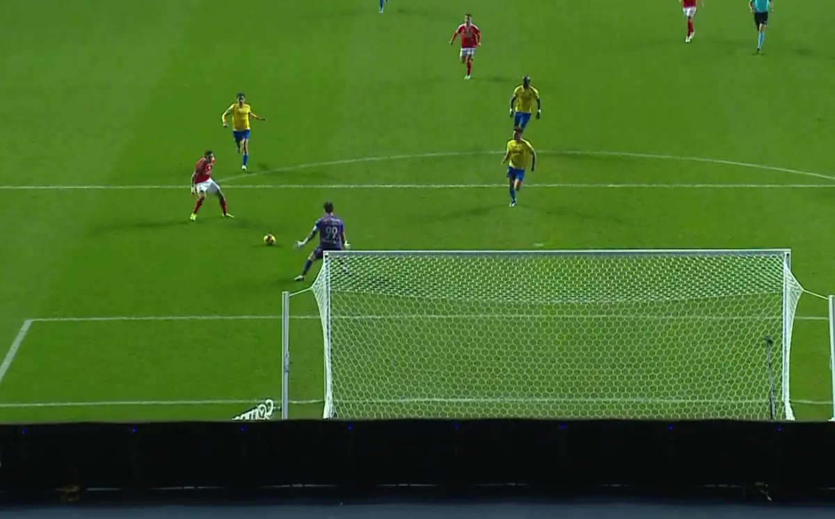 Imagem de contexto do artigo Benfica-Estoril: Dani Figueira volta a negar o golo, agora a Di María