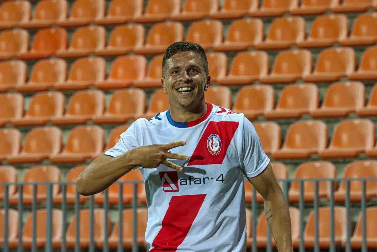 Imagem de contexto do artigo Filho de Simeone acusado de racismo. Avançado nega acusações