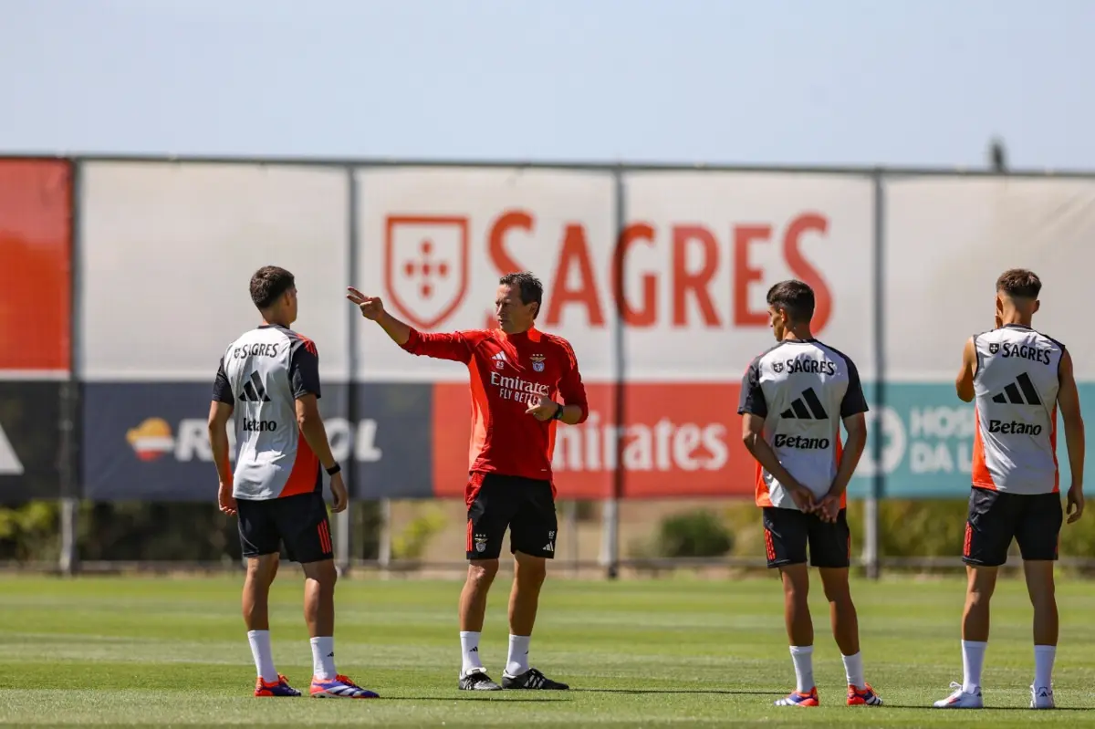 Imagem de contexto do artigo O onze inicial do Benfica para o teste diante do Fulham