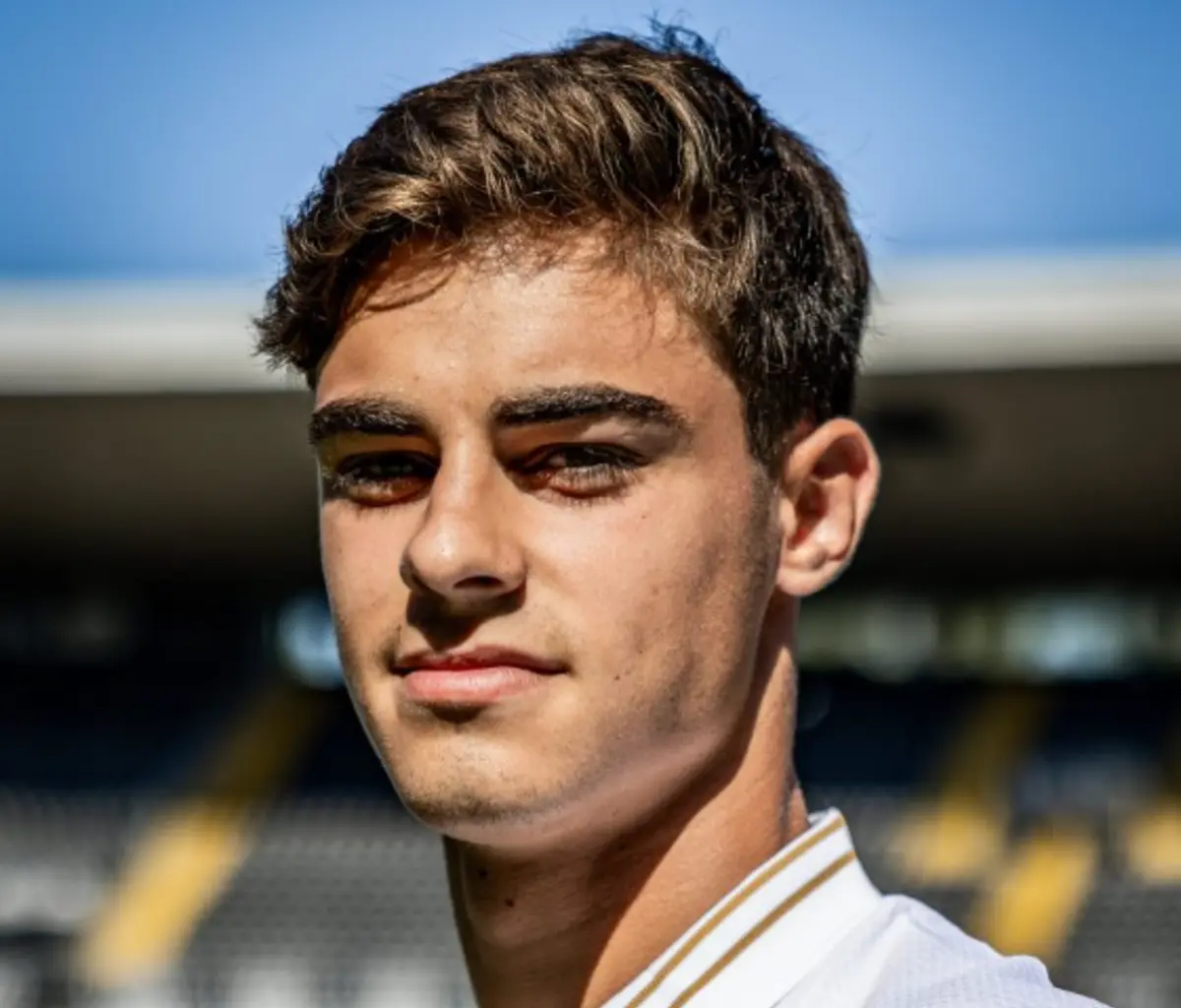 Rodrigo Duarte cedido pelo Vitória