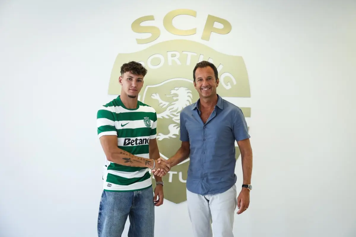 Imagem de contexto do artigo Sporting anuncia renovação de Diogo Travassos