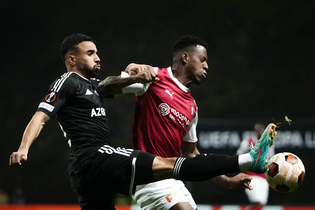 Yassine Benzia;Borja (Gonçalo Delgado/Global Imagens)