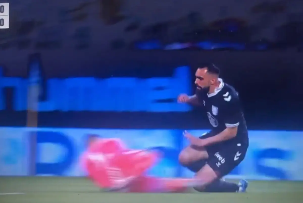 Imagem de contexto do artigo Cillessen sofre "perfuração no intestino" após choque na LaLiga: veja o vídeo