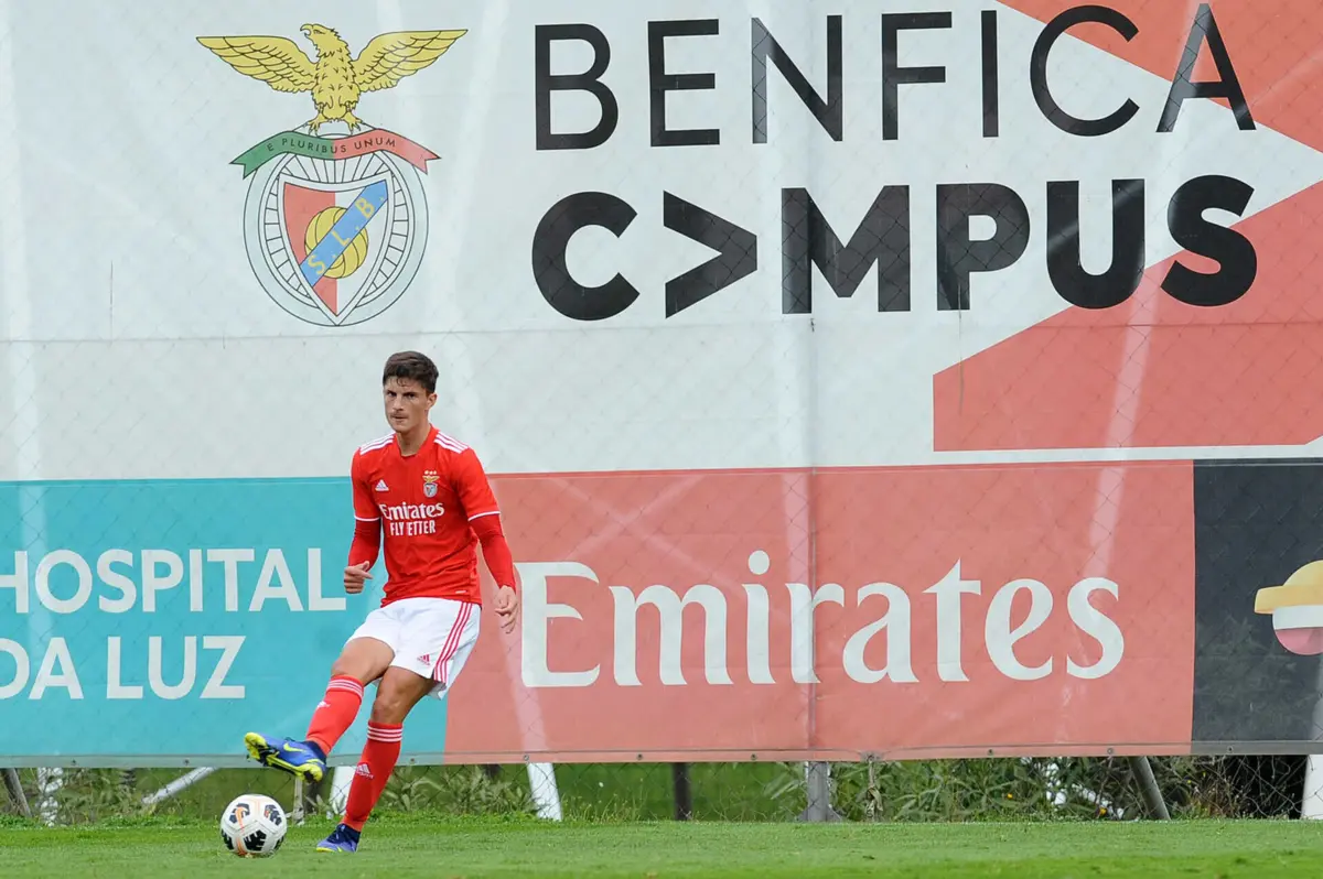 Imagem de contexto do artigo Tiago Coser deixa o Benfica a título definitivo rumo ao Coritiba