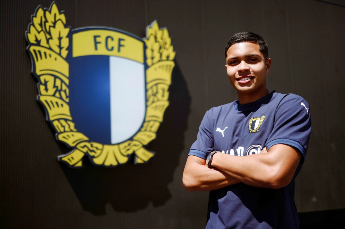 Renan Santana, defesa do Famalicão (créditos: Famalicão)