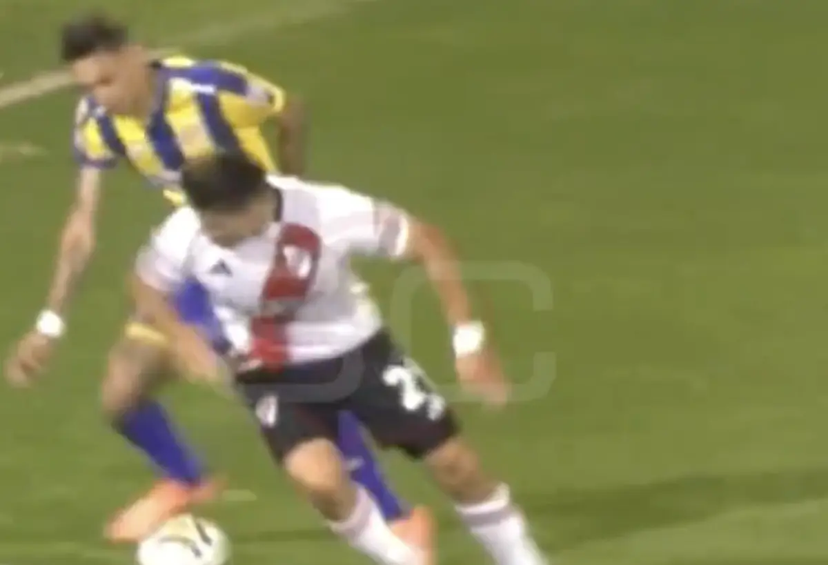 Imagem de contexto do artigo Di María trocou as voltas a Acuña no Rosario Central-River Plate. Ora veja
