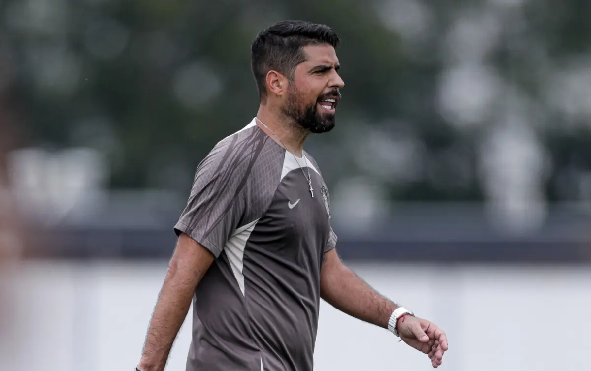 António Oliveira (Corinthians)