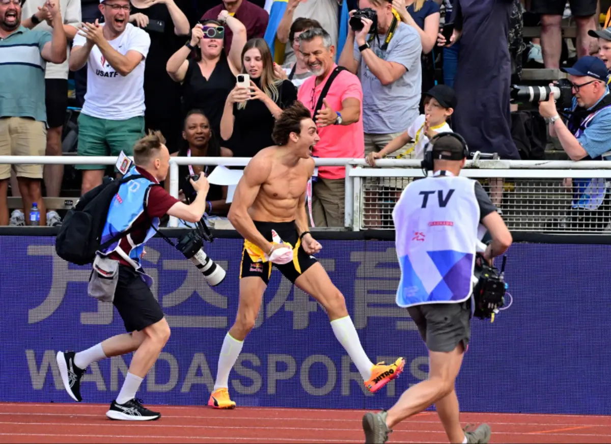 Duplantis com motivos para celebrar (Créditos: EPA)