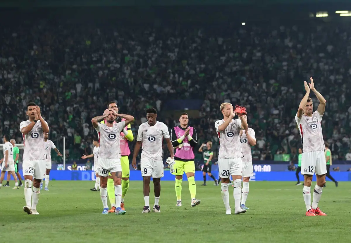 Imagem de contexto do artigo Tiago Santos após Sporting-Lille: "Aquele lance não era para segundo amarelo"
