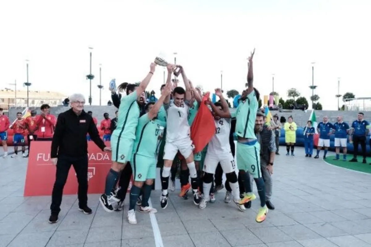 Seleção de futebol de rua (créditos: FPF)