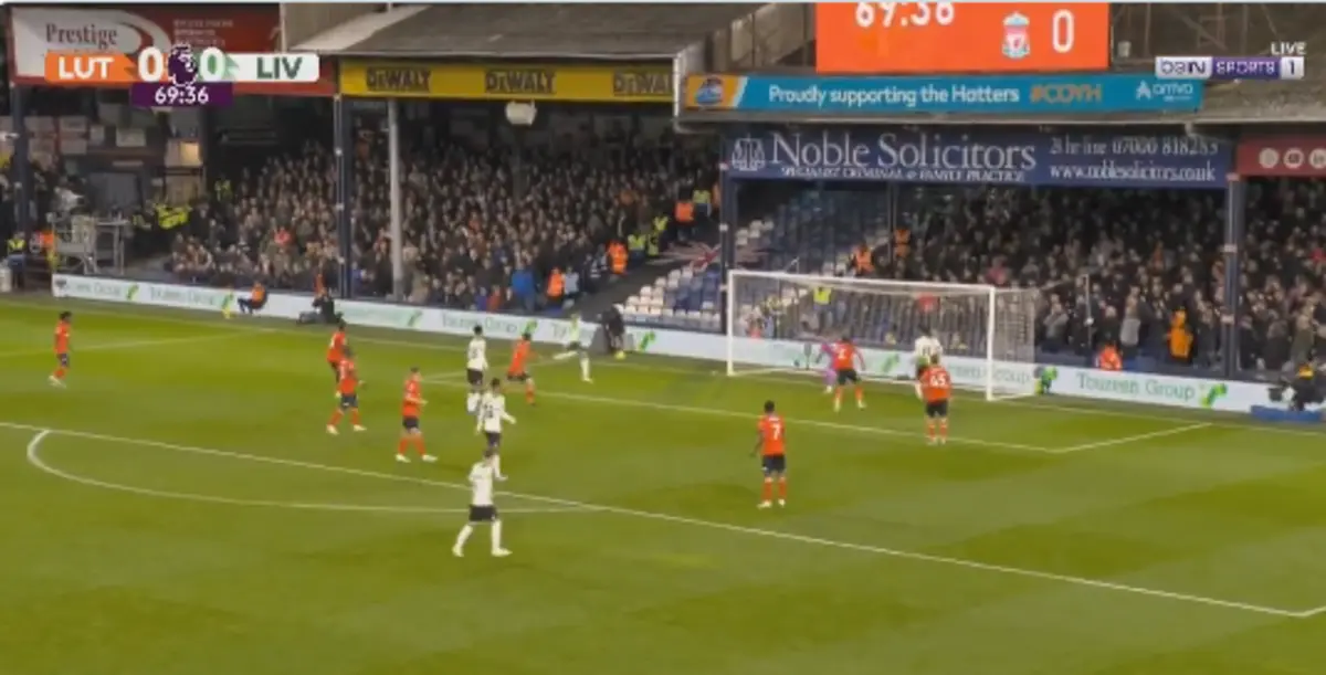 Imagem de contexto do artigo O incrível falhanço de Darwin no jogo entre Luton e Liverpool