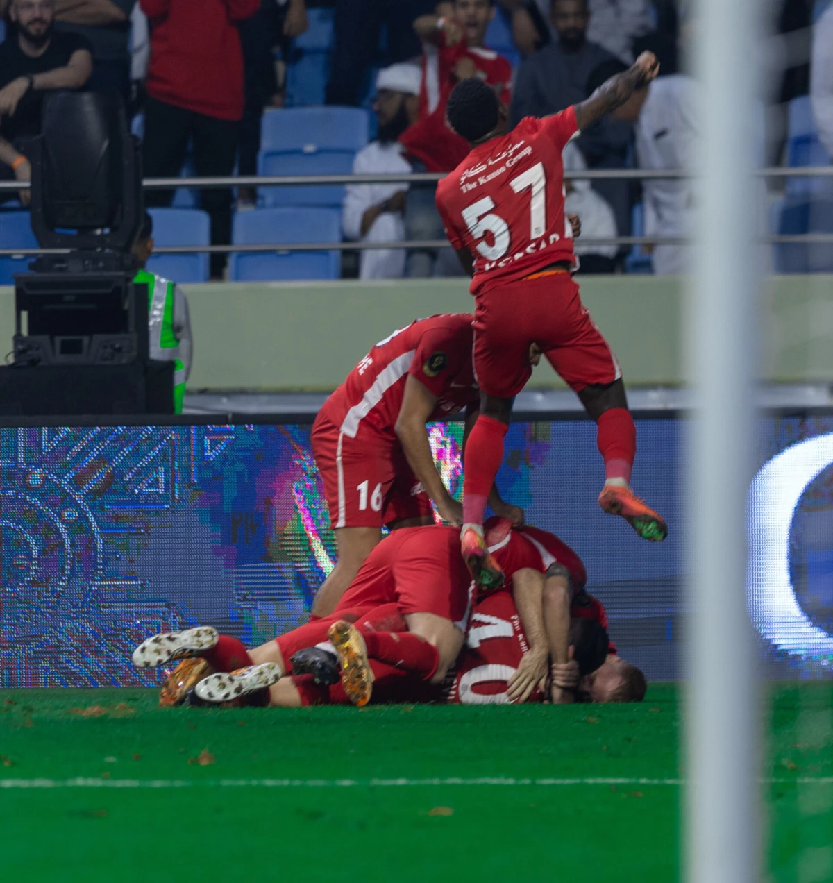 Imagem de contexto do artigo Paulo Sousa conquista a Supertaça dos Emirados Árabes Unidos