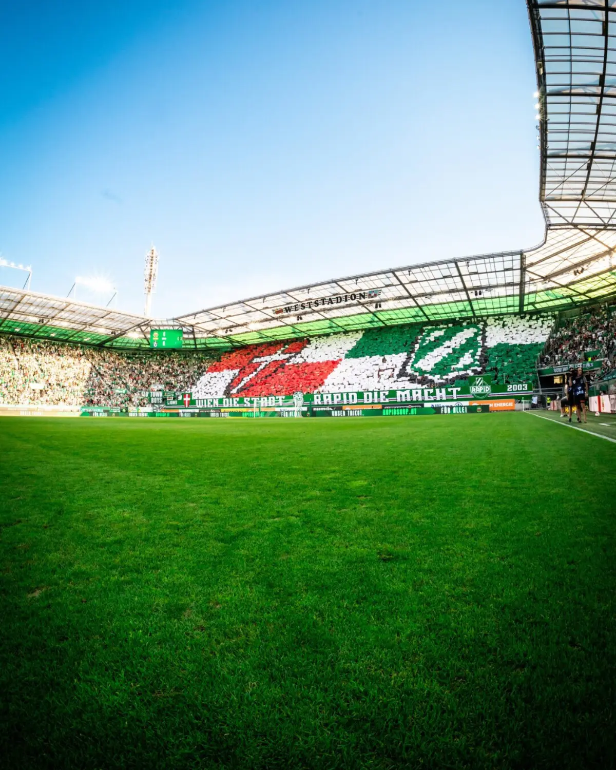 Imagem de contexto do artigo "Adeptos do Rapid Viena são apaixonantes, cantam o tempo todo"