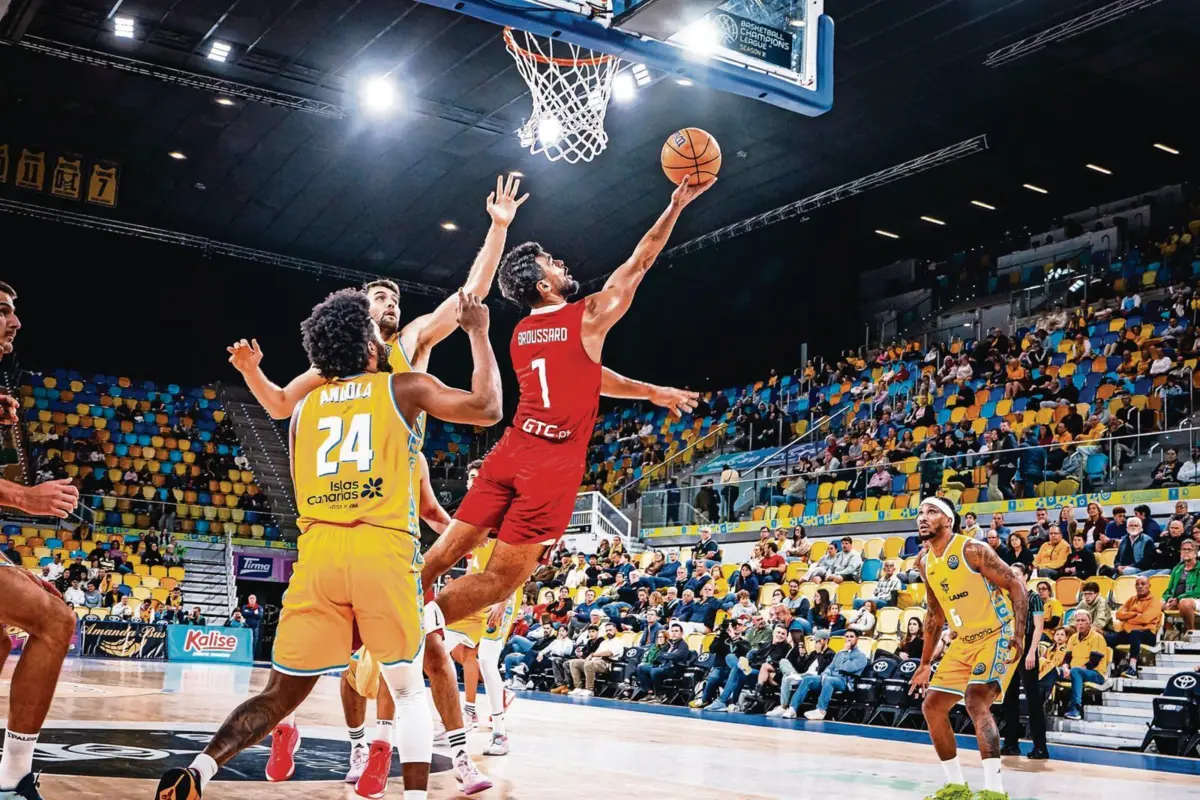 Imagem de contexto do artigo Benfica perde em Espanha e está fora da Champions de basquetebol