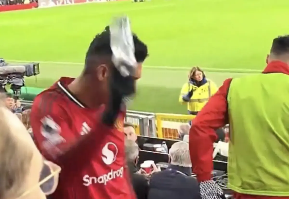 Imagem de contexto do artigo A reação de Casemiro ao ser substituído no Manchester United-Bournemouth