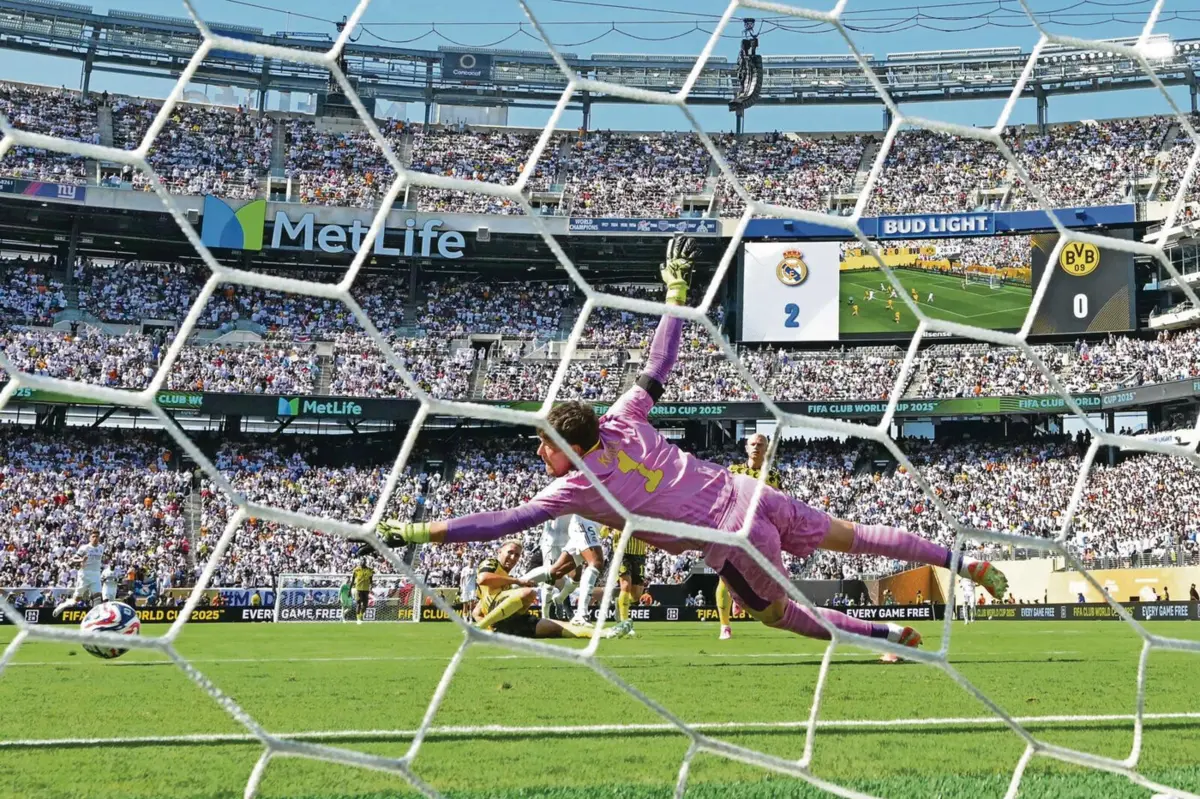 Kovac criticou as condições do relvado do “MetLife” (créditos: AFP)