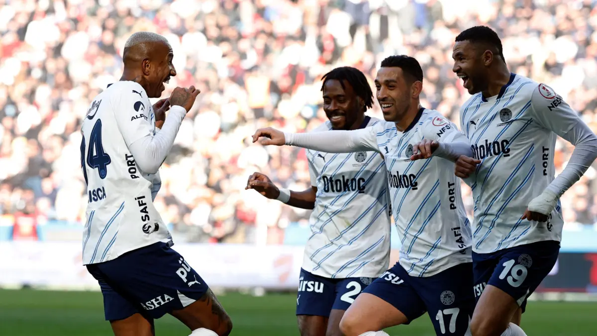 Talisca (créditos: Fenerbahçe)