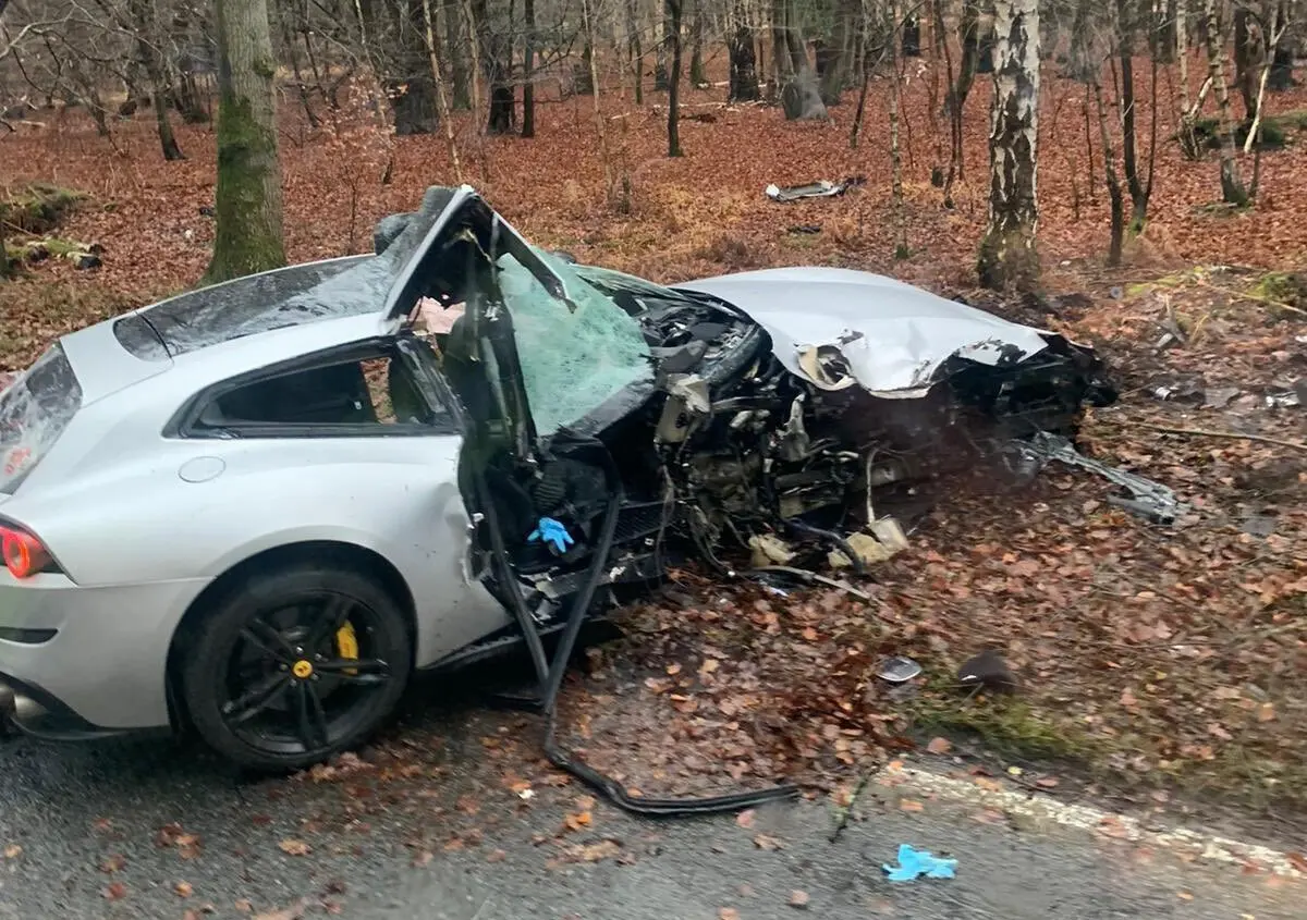 Alegado estado em que ficou o carro de Antonio após acidente (créditos: X/Reprodução)