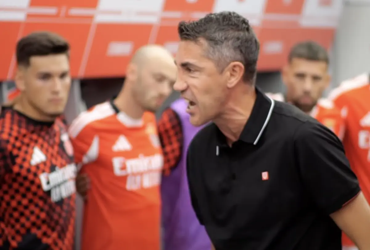 Imagem de contexto do artigo Do autocarro à receção dos adeptos e à palestra de Lage: os bastidores da Eusébio Cup